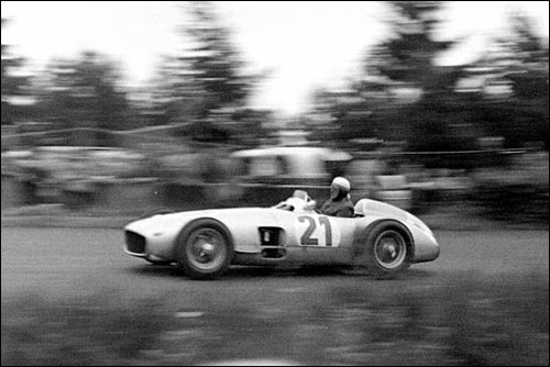 Херман за рулем Mercedes на домашнем Гран При Ф1 1954 года